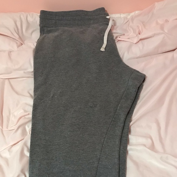 XXL Basic Light Grey Sweatpants - Picture 4 of 4